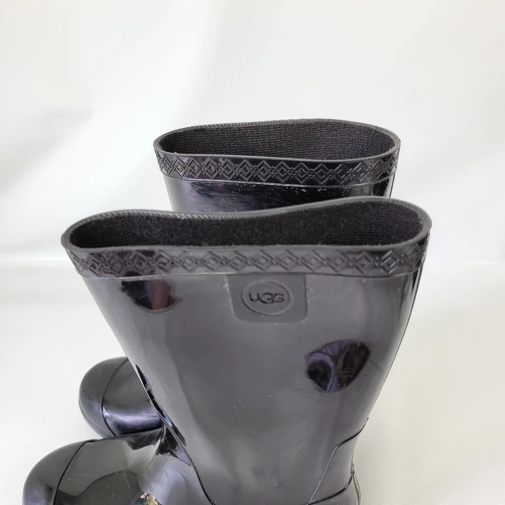 UGG Rubber Rain Boots Boys Sz 2